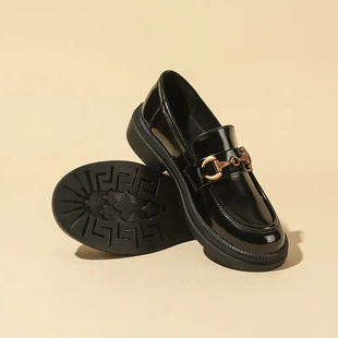 葡萄妈studio 英伦复古金马衔扣浅口圆头厚底乐福小皮鞋女秋冬