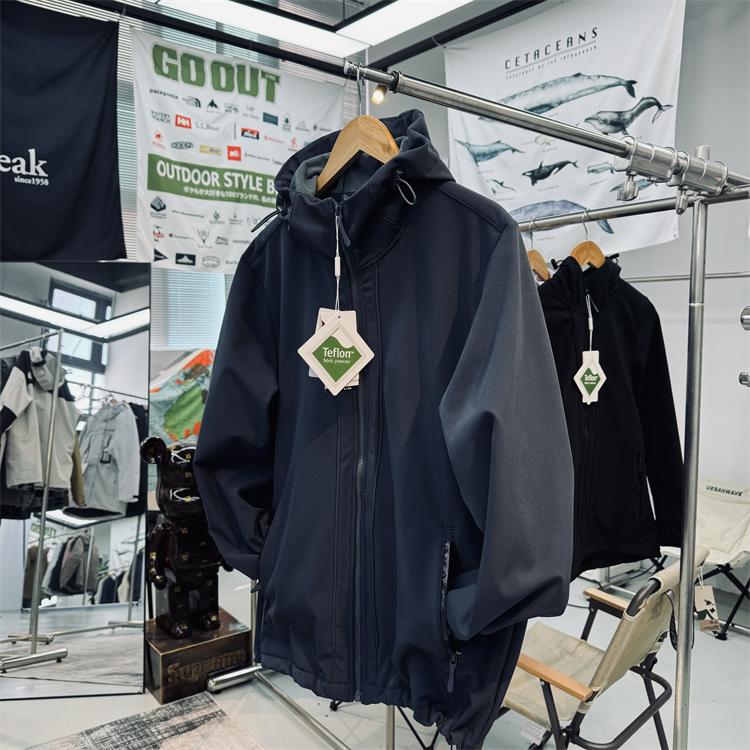 情侣款户外软壳衣防风保暖防泼水