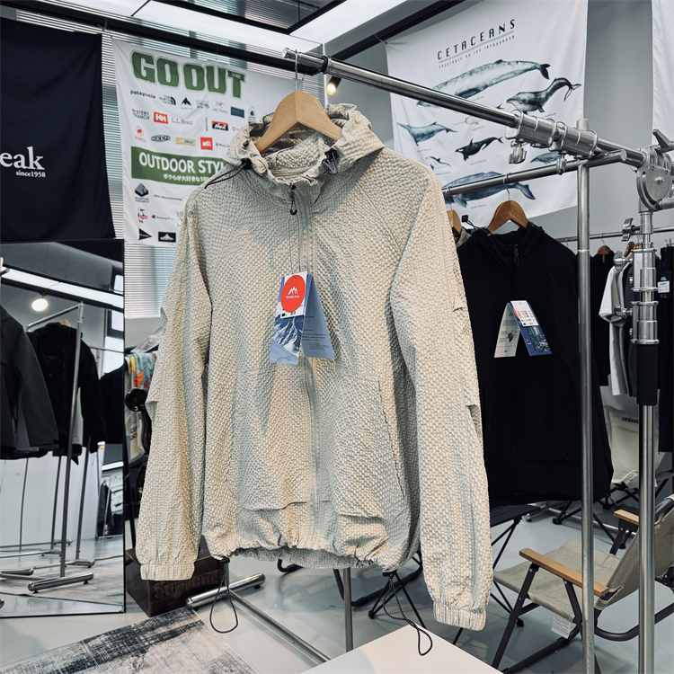 凉感透气泡泡纱肌理防泼水防晒衣