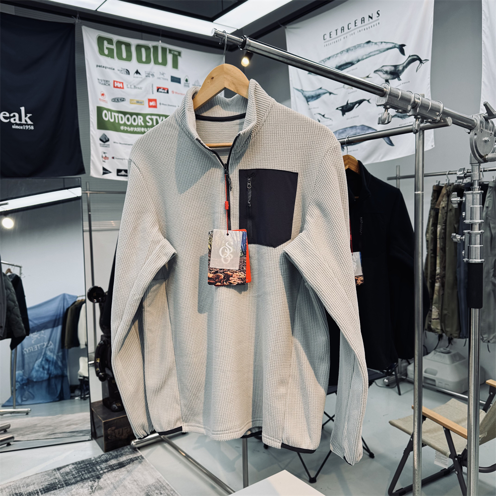 动态保暖户外立体方格绒抓绒衣