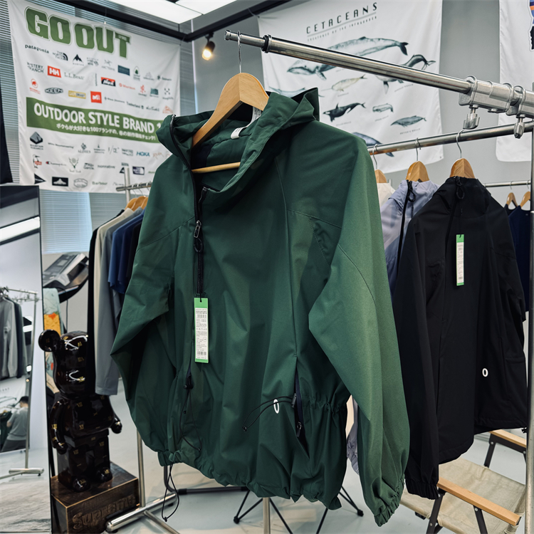宽松户外休闲夹克外套防风防泼水