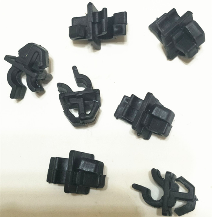 适用于长安逸动/CX20欧诺悦翔V3V57机盖撑杆卡扣引擎盖支撑杆卡扣