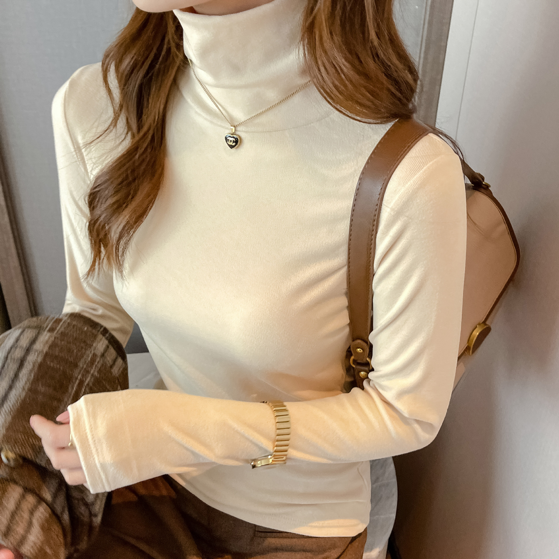 W德绒磨毛堆堆高领打底衫女秋冬内搭高级感加厚保暖正肩长袖上衣