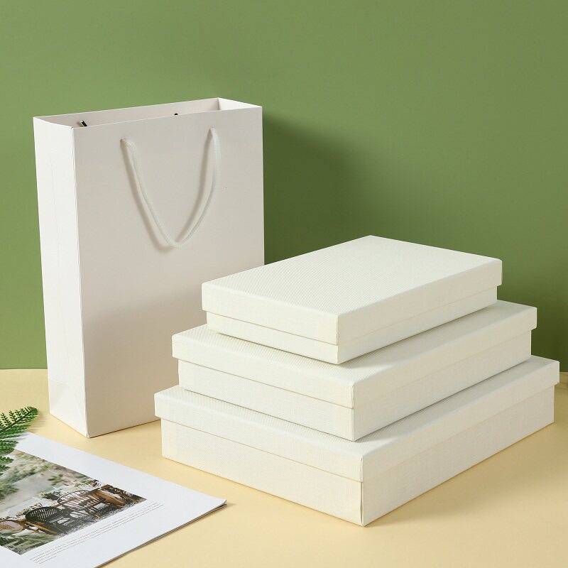 纯白色礼物盒衣服包装盒衬衫睡衣包装盒围巾丝巾礼盒简约伴手礼盒