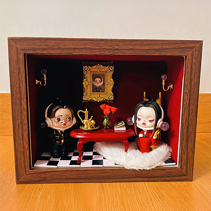 泡泡玛特sp亚当斯一家盲盒收纳盒