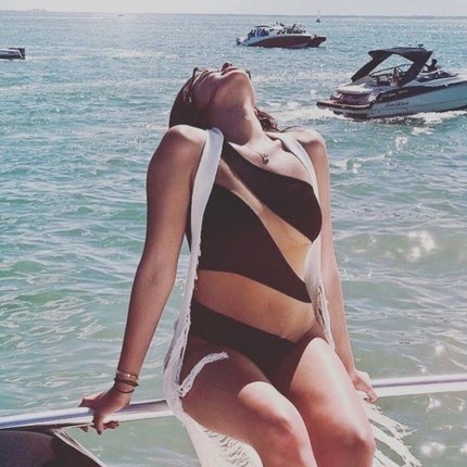 未来复古纽约设计师NK 女款 网纱拼接半透视斜肩连体泳衣 可外穿