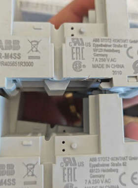 议价商品CR-M4SS继电器底座，ABB底座，1SVR405651R