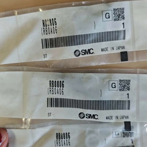 日本原装SMC缓冲器RB0806，型号RB0A06，全新未拆