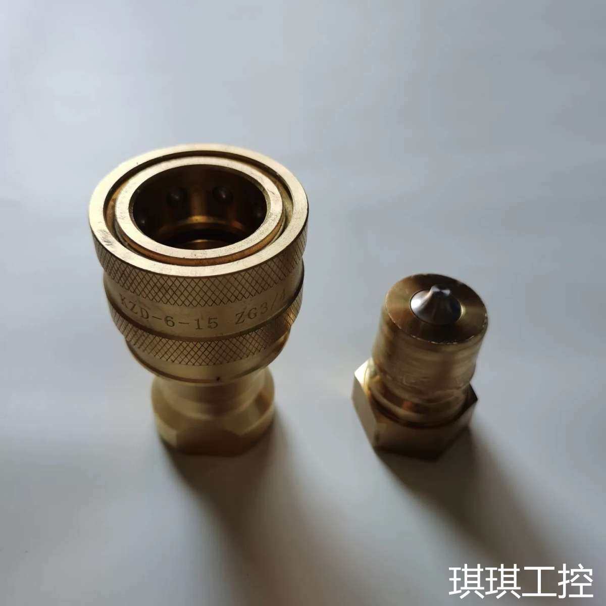 KZD-6-15   ZG3/4黄铜液压水路管快速，全新