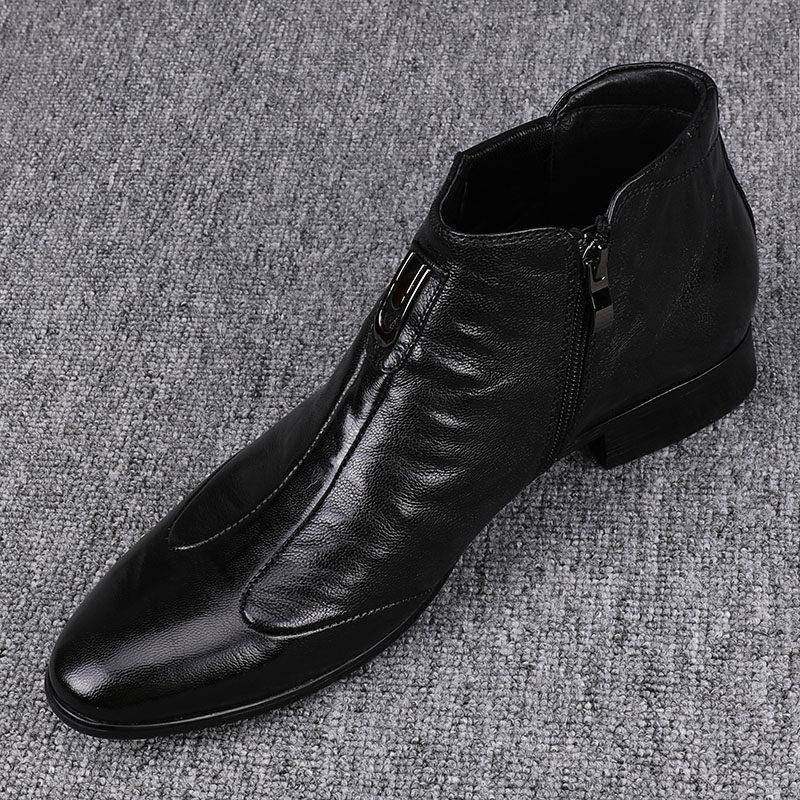 日常百搭切尔西马丁靴2025新款男士英伦风侧拉链高帮尖头休闲皮鞋