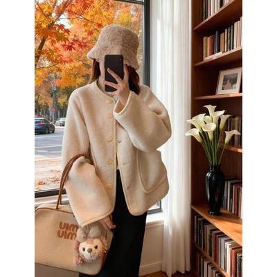 韩国小香风羊羔绒外套短款女秋冬新款宽松圆领高级感加厚毛绒大衣