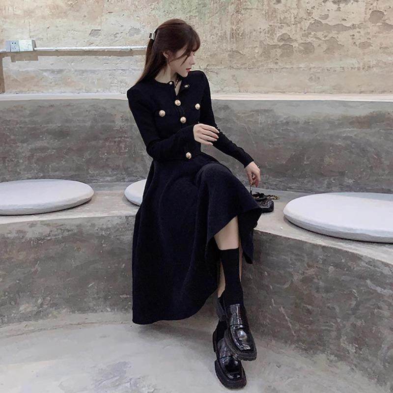 欧洲站文艺风气质减龄今年流行针织上衣裙子两件套装2024秋冬新款