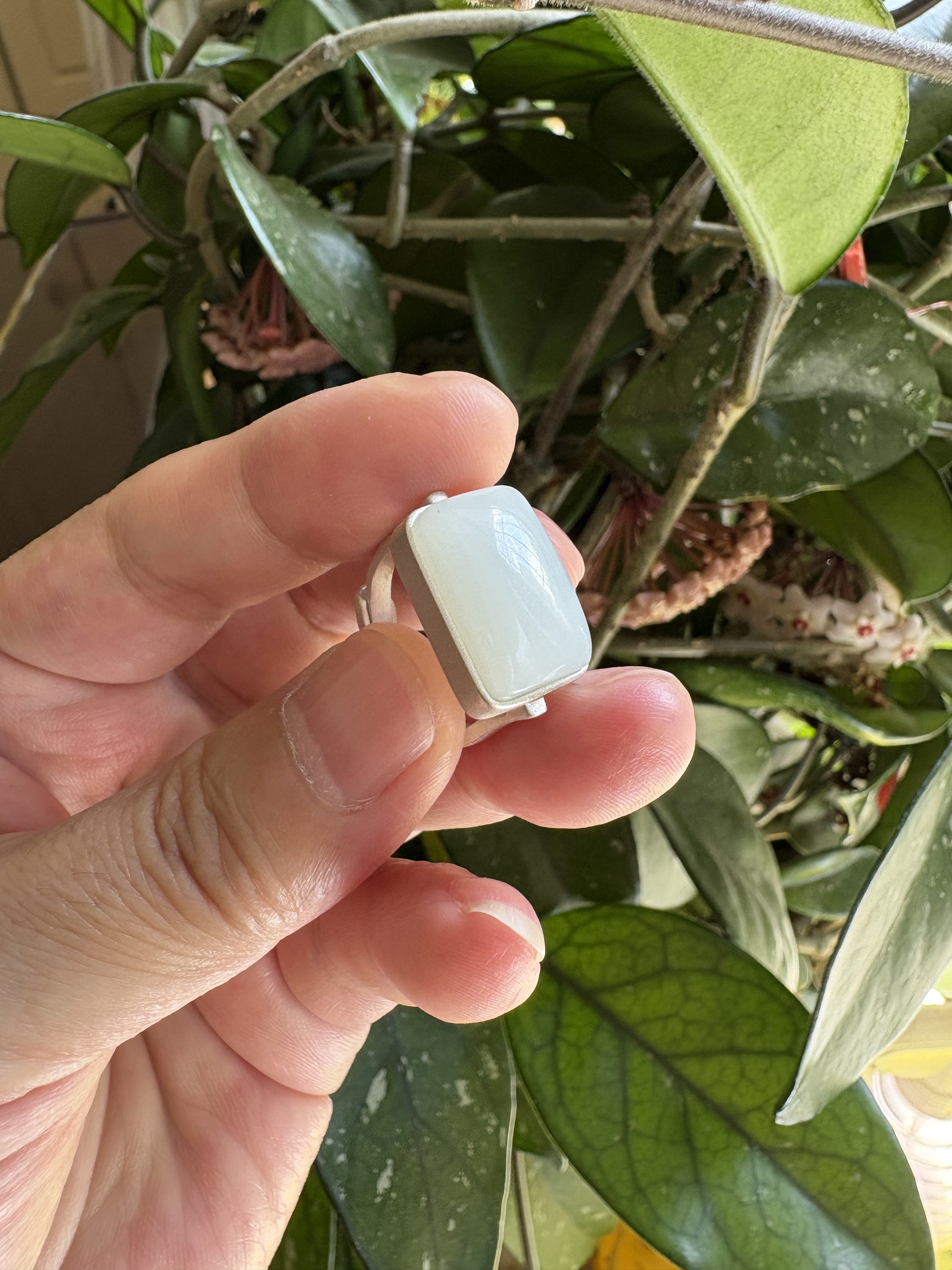 新疆和田玉且末料羊脂白玉925银镶嵌戒指戒圈