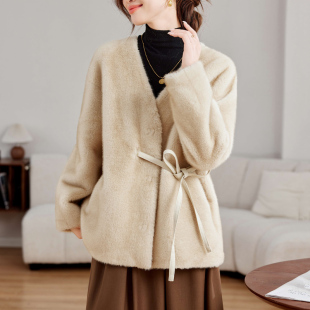 v领皮毛一体外套女士2024新款秋冬季小个子气质环保皮草毛毛大衣