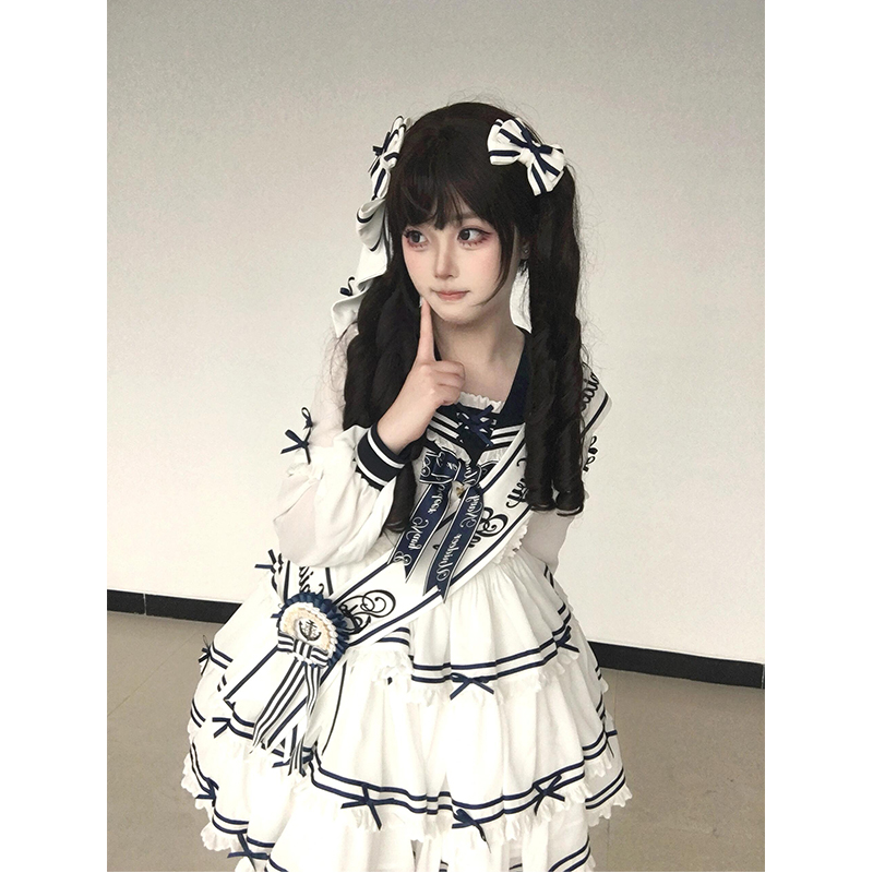 白色海军领三段式lolita裙op绶带徽章甜美蓬蓬裙洛丽塔日常洋装