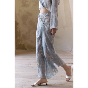 commuse 设计师印花 45度斜裁垂感扭结中腰半裙 V领连衣裙 memory