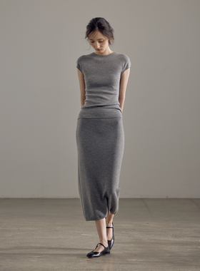 commuse memory『遁光』简约纯色圆领短袖修身显瘦百搭T恤上衣