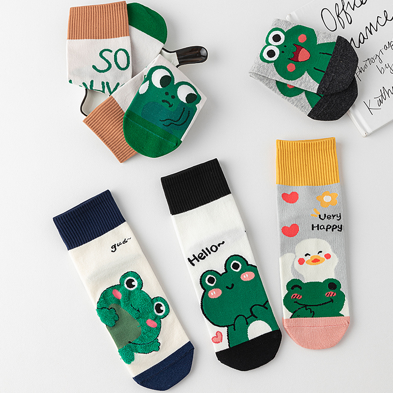 可爱草莓小熊粉色卡通中筒袜