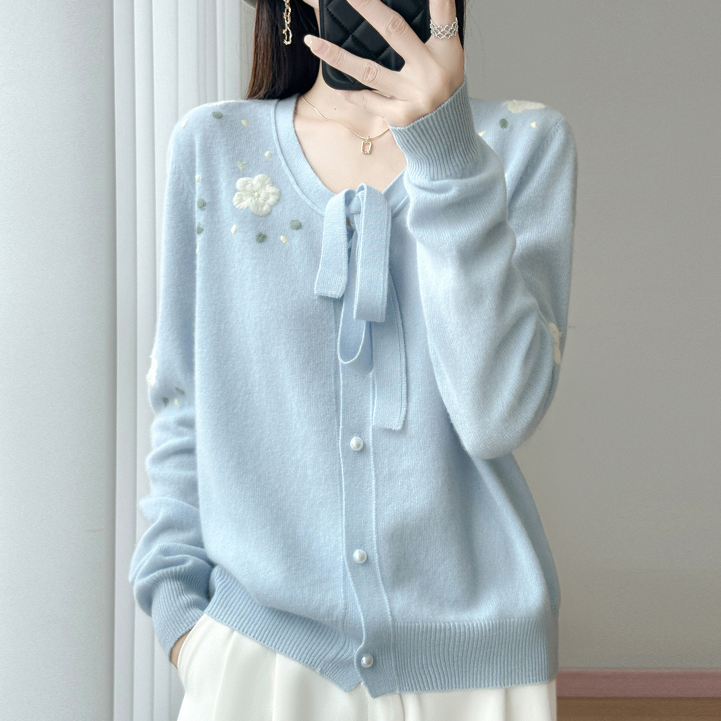 时尚设计感100%羊毛开衫女圆领系绳刺绣宽松毛衣外套减龄针织上衣