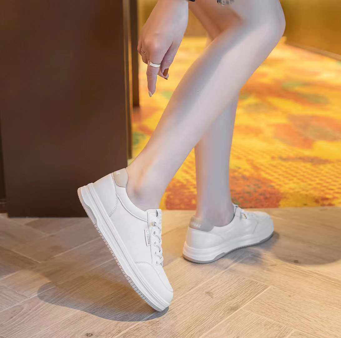 巨日软底真皮板鞋2024春新款小白鞋2511215牛皮系带低跟女休闲鞋,女鞋,休闲板鞋,淘宝优惠券,粉丝福利购,淘宝优惠卷