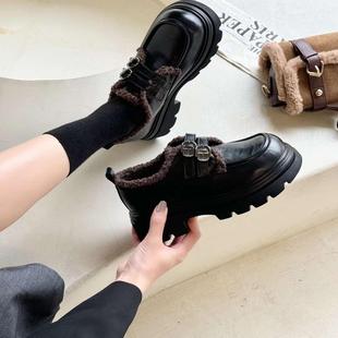 巨日软皮双带扣毛线口小皮鞋2024秋款加绒2533180软底中跟女冬鞋