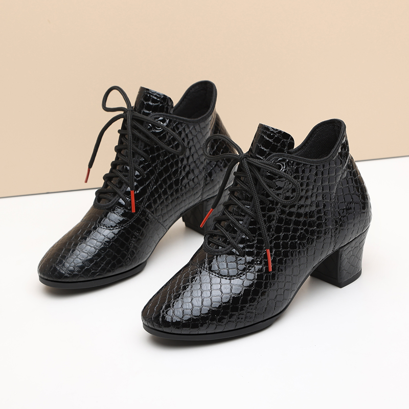 2023广场舞屏妍超纤皮