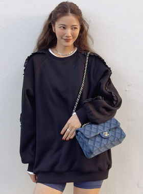 许路儿LUREHSU正品代购R232108黑色口袋内刷毛荷叶裝饰长版卫衣