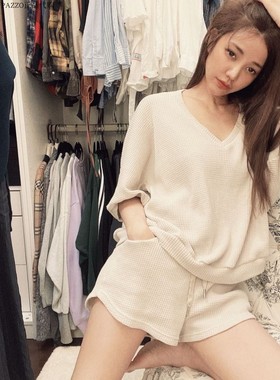 许路儿lurehsu正品R211254/R211255米色V领暗纹上衣/舒适暗纹短裤