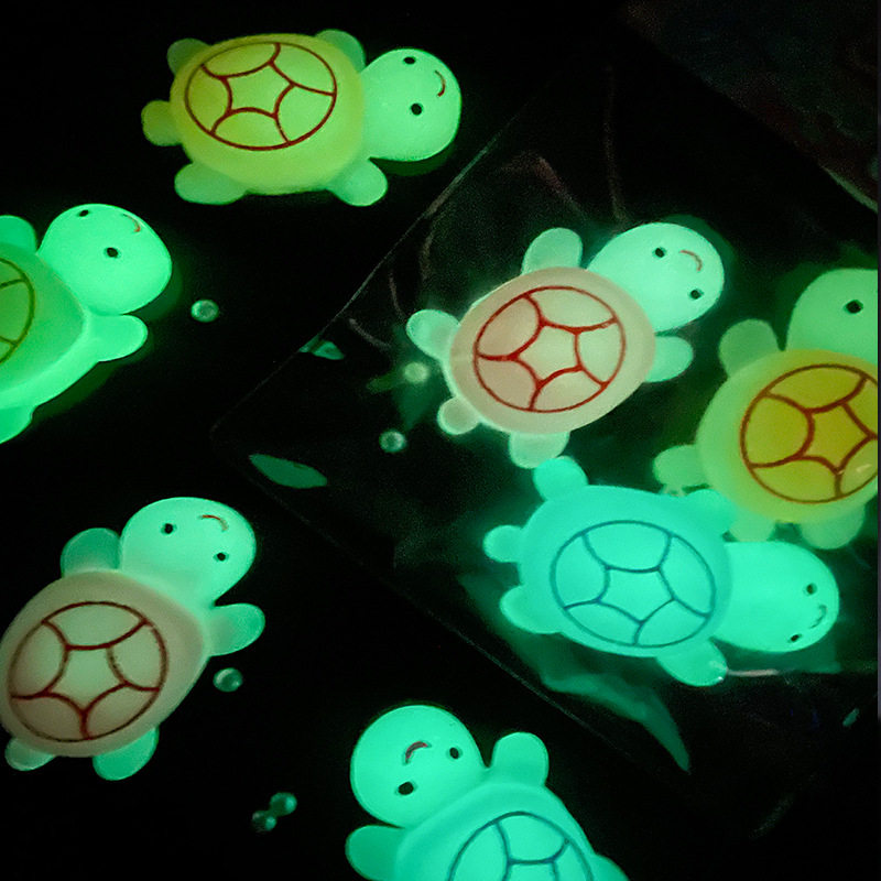 인터넷 유명인 야광 작은 거북이 핀치 앤 스퀴즈 장난감 귀여운 어린이 감압 인공물 시뮬레이션 트릭 핀치 장난감