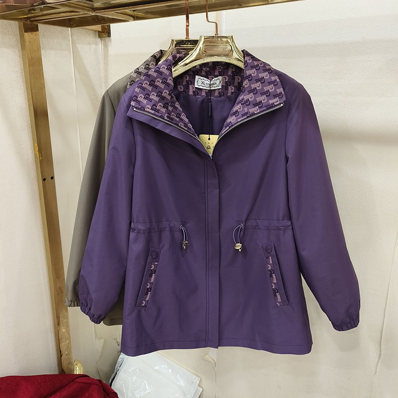 悦莲清26-08妈妈春装外套2026新中老年女装翻领大码显瘦风衣50岁