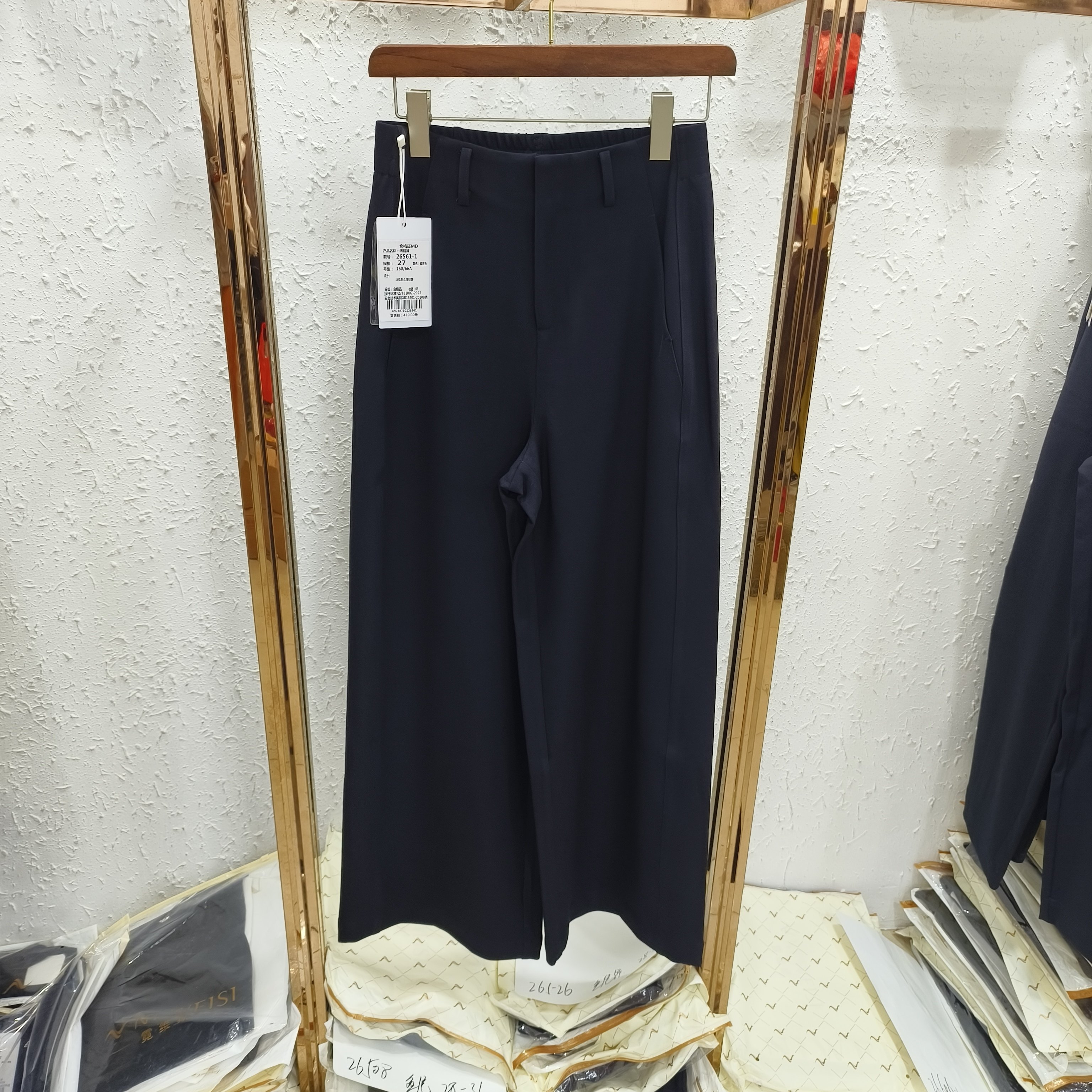 品牌霓维斯26561新款妈妈女秋冬
