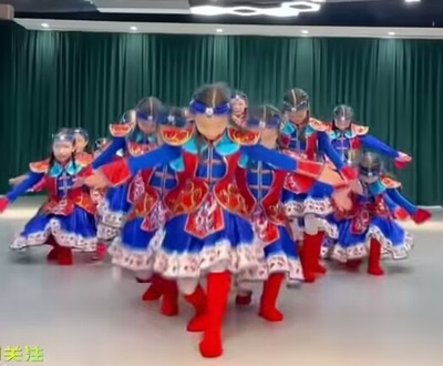 新款儿童蒙古族演出服少数民族服装女童筷子舞长裙袍台表演套舞蹈
