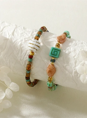 英国小众设计2025年新款彩色捷克珠手链女款轻奢小众高级感手串女