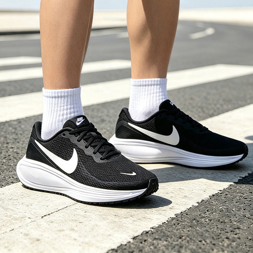 Nike耐克男鞋公路跑步鞋