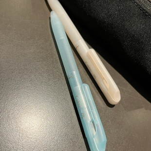 日本Pentel派通calme新款透明磨砂中油笔静音三宅一成冰霜蓝限定