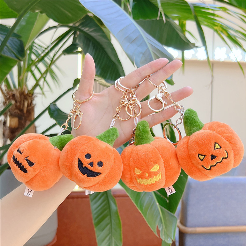 Halloweenpumpkinkeychainba