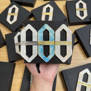 饰汽车改装 适用于问界M5M7M8M9金属珐琅彩车标配件外观装 饰件装