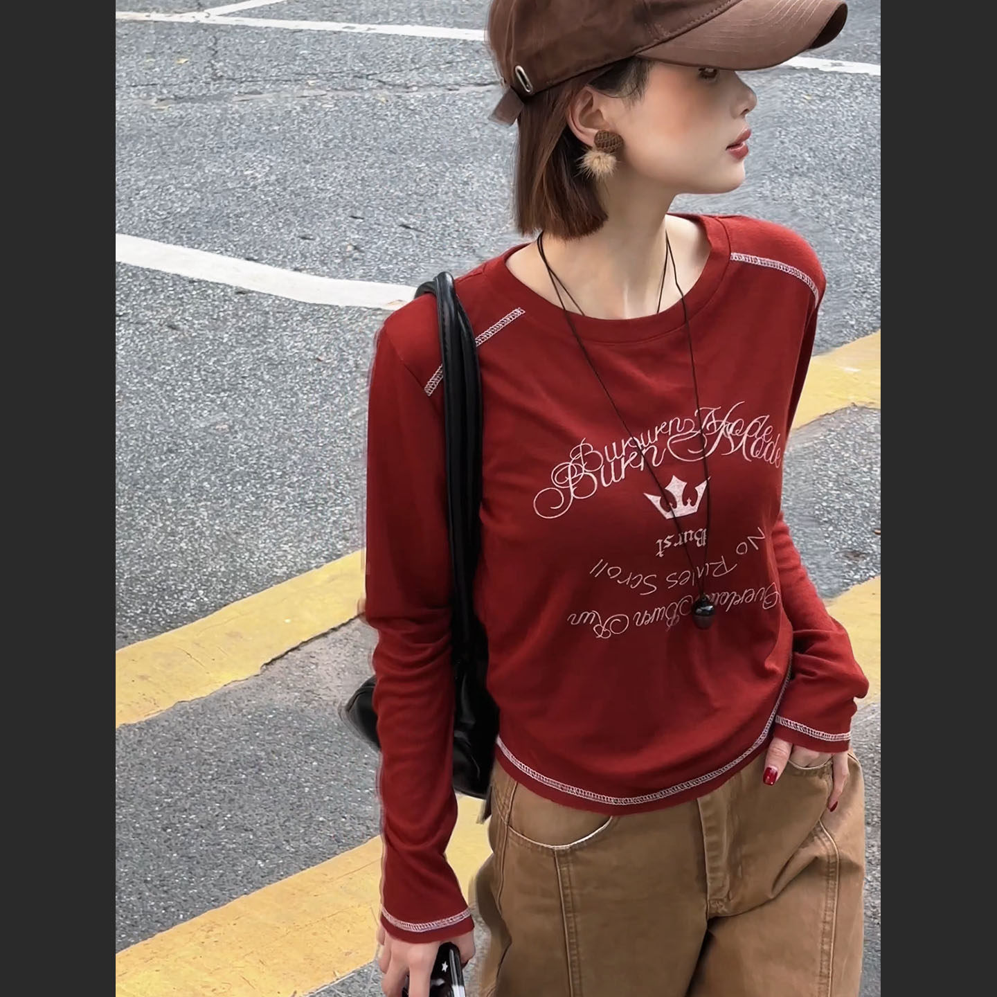 早秋复古红撞色印花长袖女T恤