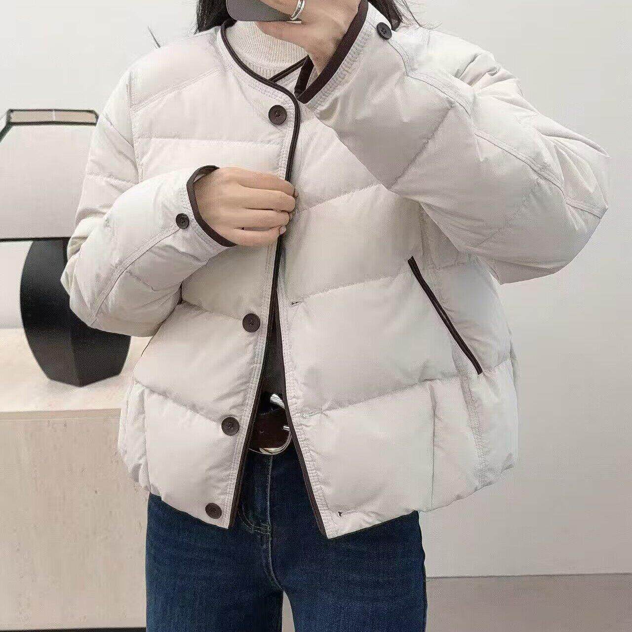 短款羽绒服女韩版冬季新款圆领单排扣时尚宽松白鸭绒保暖外套上衣