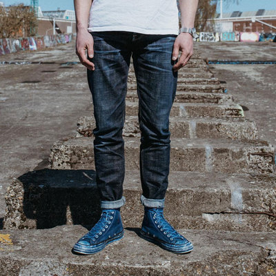 赤耳711中腰修身锥形牛仔裤