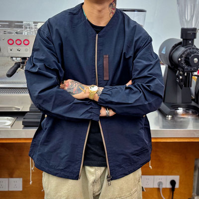 高密度无领道袍式棒球夹克