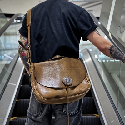 Lucky John旧化逆天 日本手打银扣茶芯牛皮复古机车手提单肩包