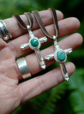 古董琉璃珠银绳十字架项链