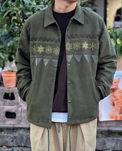 雪花刺绣皮革图腾装 饰起毛处理复古休闲教练夹克 优雅温暖 Kuon