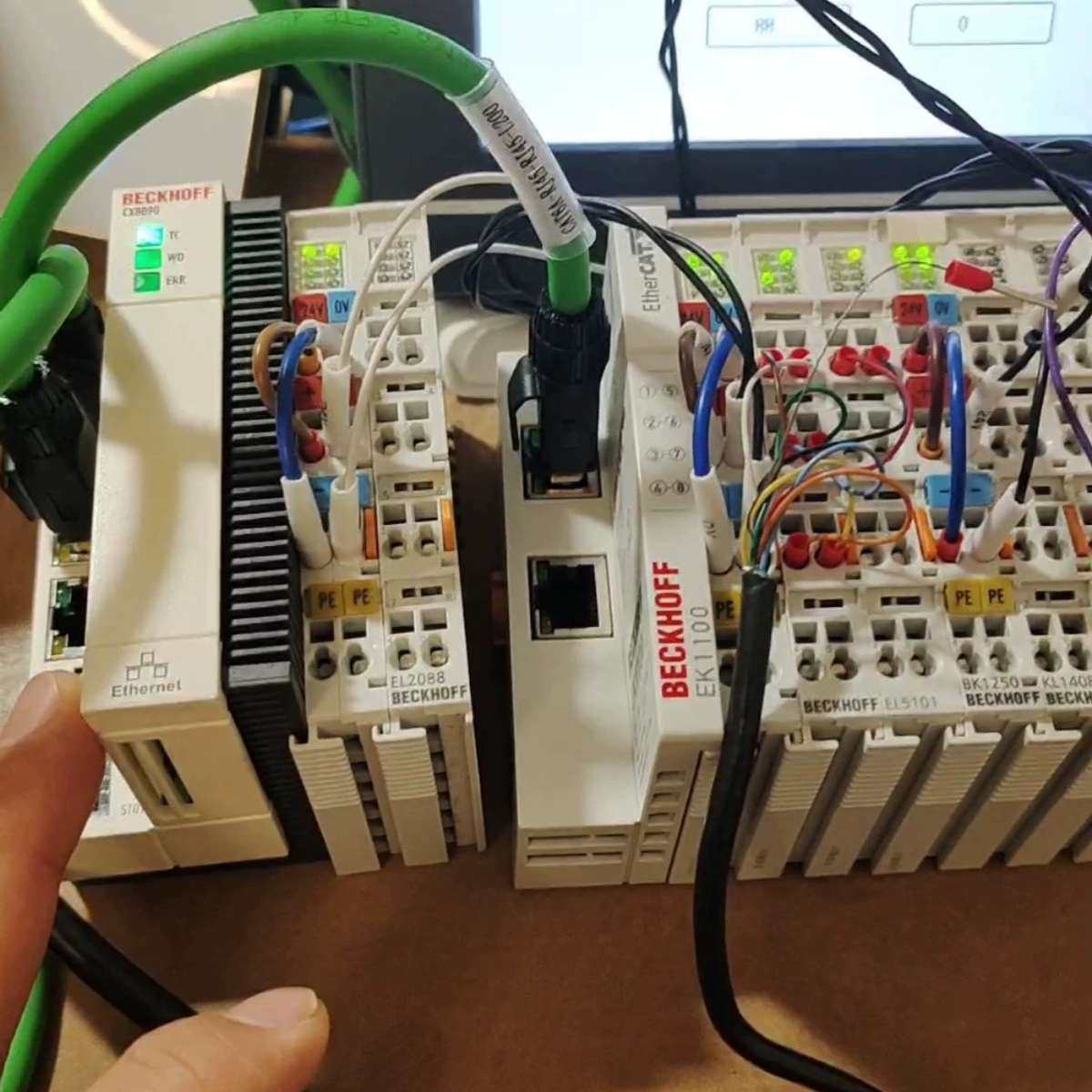 议价倍福CX8090 （已售罄）主机功能包好，送Twincat2