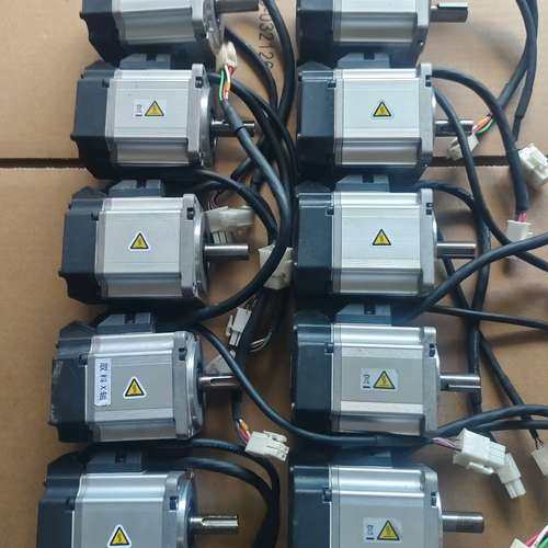 议价成色漂亮松下A6，200w伺服电机，MSMF022L1U2M