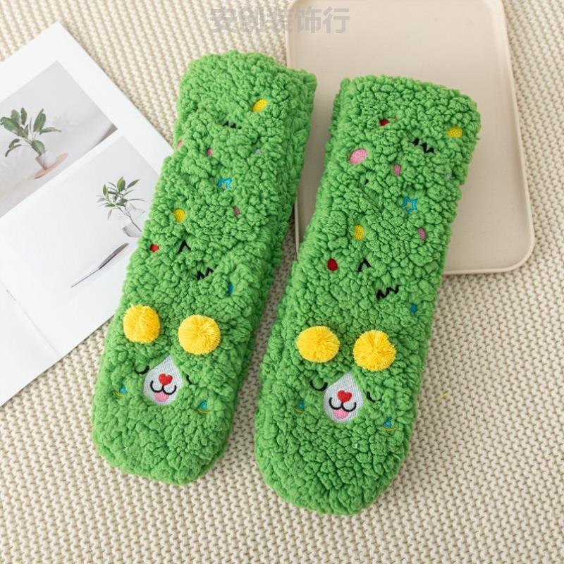 珊瑚绒袜子长筒新款儿童防滑冬季宿舍秋冬中筒绒袜少女卡通女生