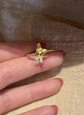 金店同款蝴蝶藤蔓戒指女复古超仙设计时尚轻奢镶钻拉丝小蝴蝶指环