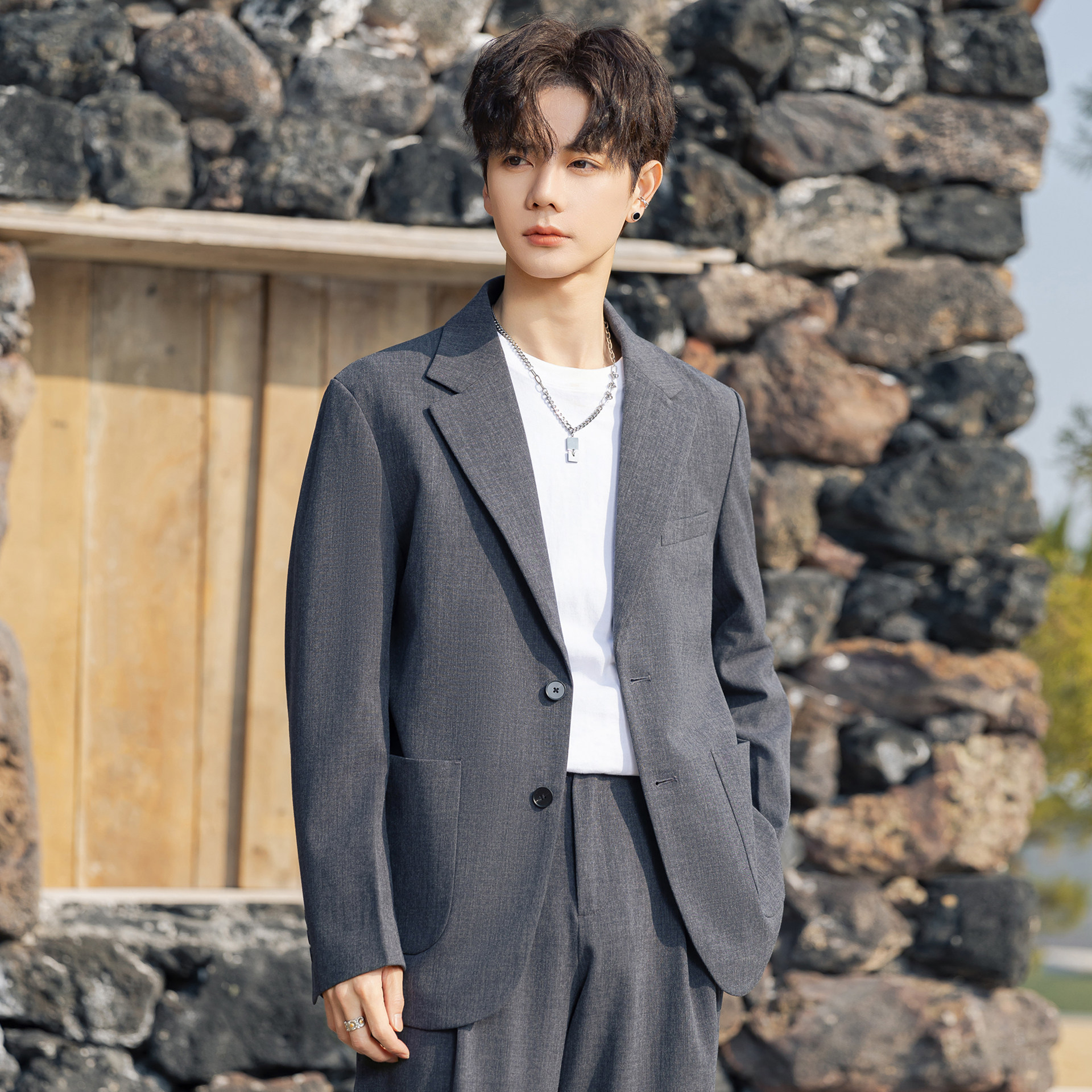 休闲西服套装男士两件套小西装外套2026新款韩版修身通勤上班结婚