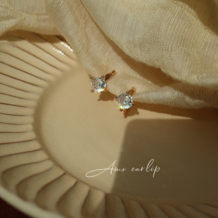 新款 简约耳钉女四爪镶嵌锆石耳环气质仿钻石超闪钻小巧耳钉 热卖